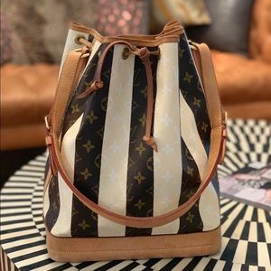 Extra photos of LV